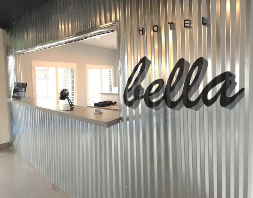 Hotel Bella Jersey Village Exteriör bild